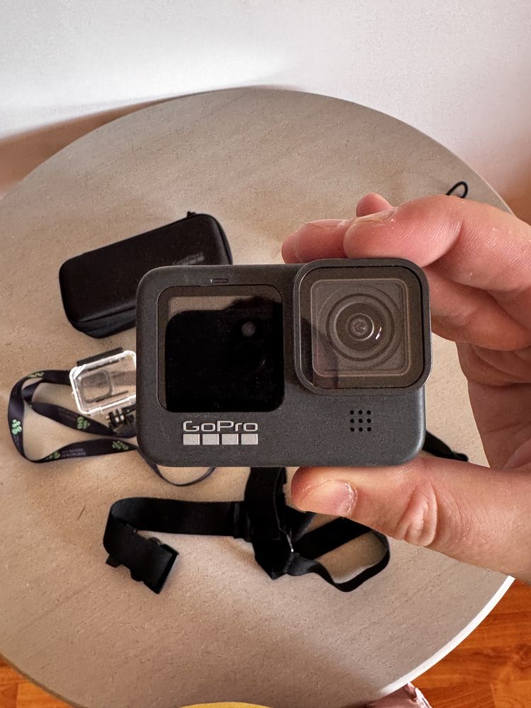Go pro hero 9 + doua baterii + card 128gb