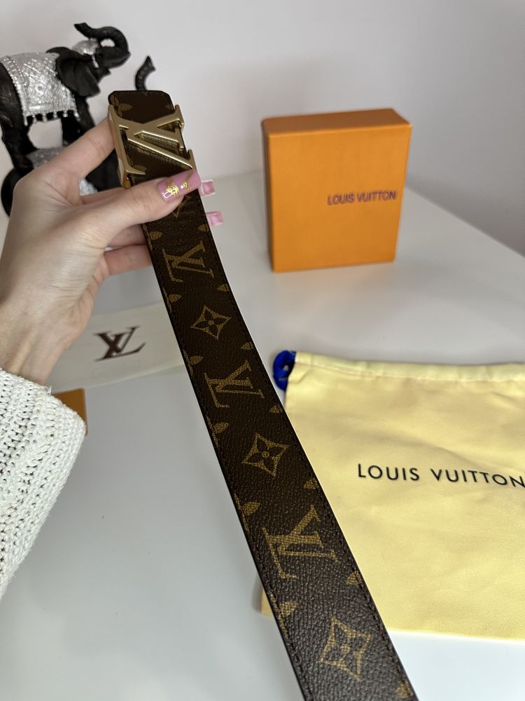 Curea Louis Vuitton piele canvas 100% cutie inclusă cadou