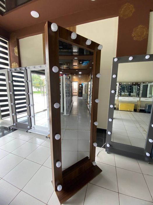 Salon ushun oyna