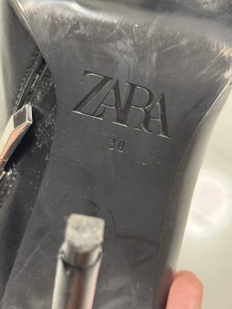 Cizme scurte stiletto Zara