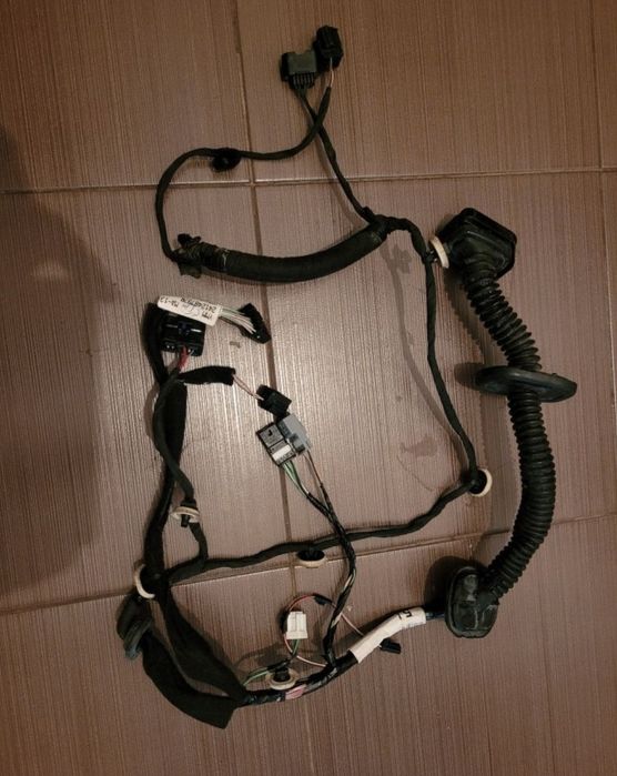 Piese Renault Megane 4 / mâner ușă, instalație electrică, geam, cheder