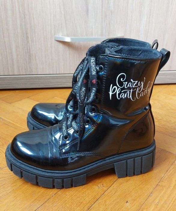 Детски      боти