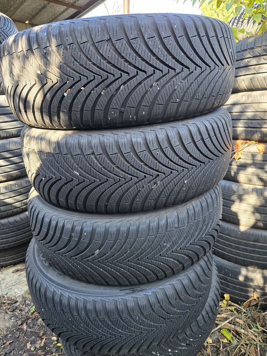 4бр. 215 60 16 Kumho всесезонни.