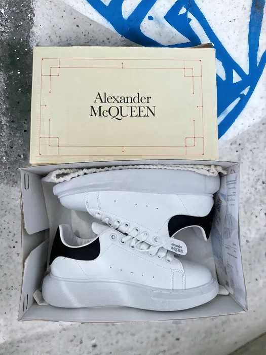 Adidasi Alexander McQueen / Full Box / Adidasi Universali