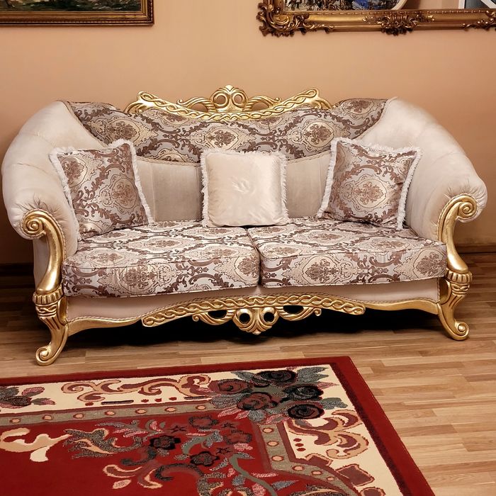 Canapea baroc ..