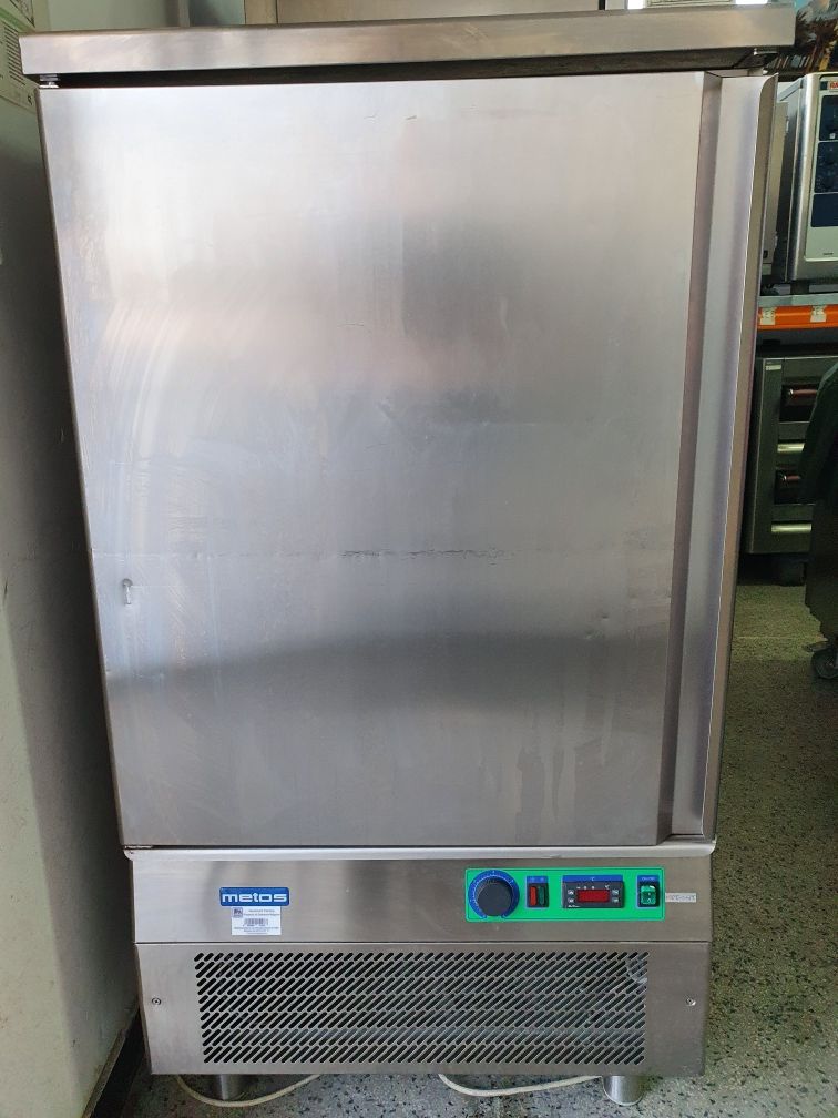 Инокс шкафове хладилни100бр от 1000до2200лв,2019г