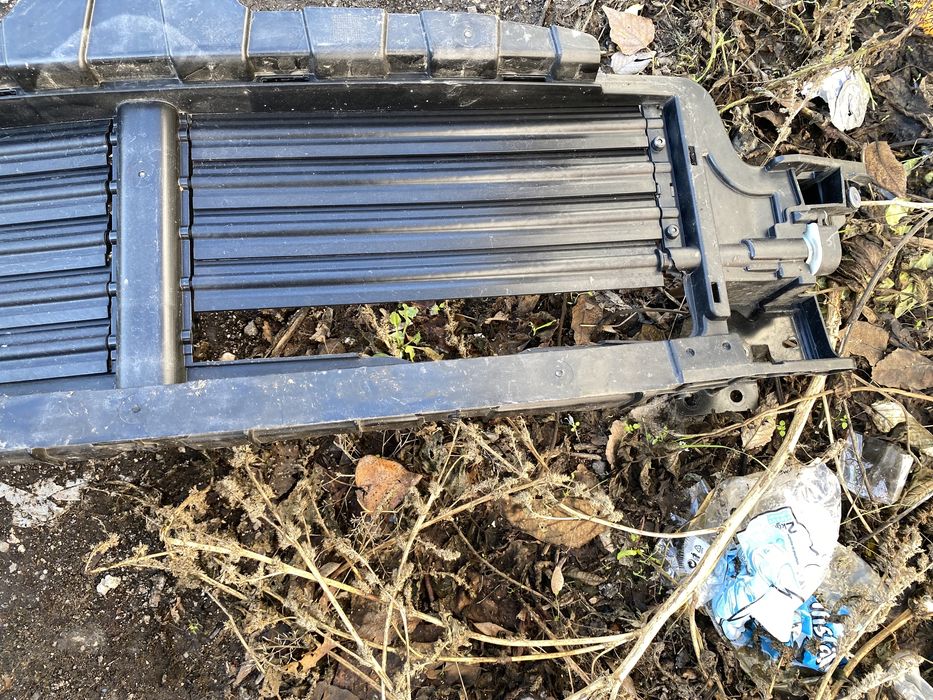 Grila activa Volvo XC 60 2 2018 - 2024 grila shutter radiator XC60