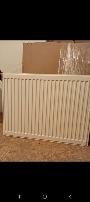 Б/у батарея на стенная