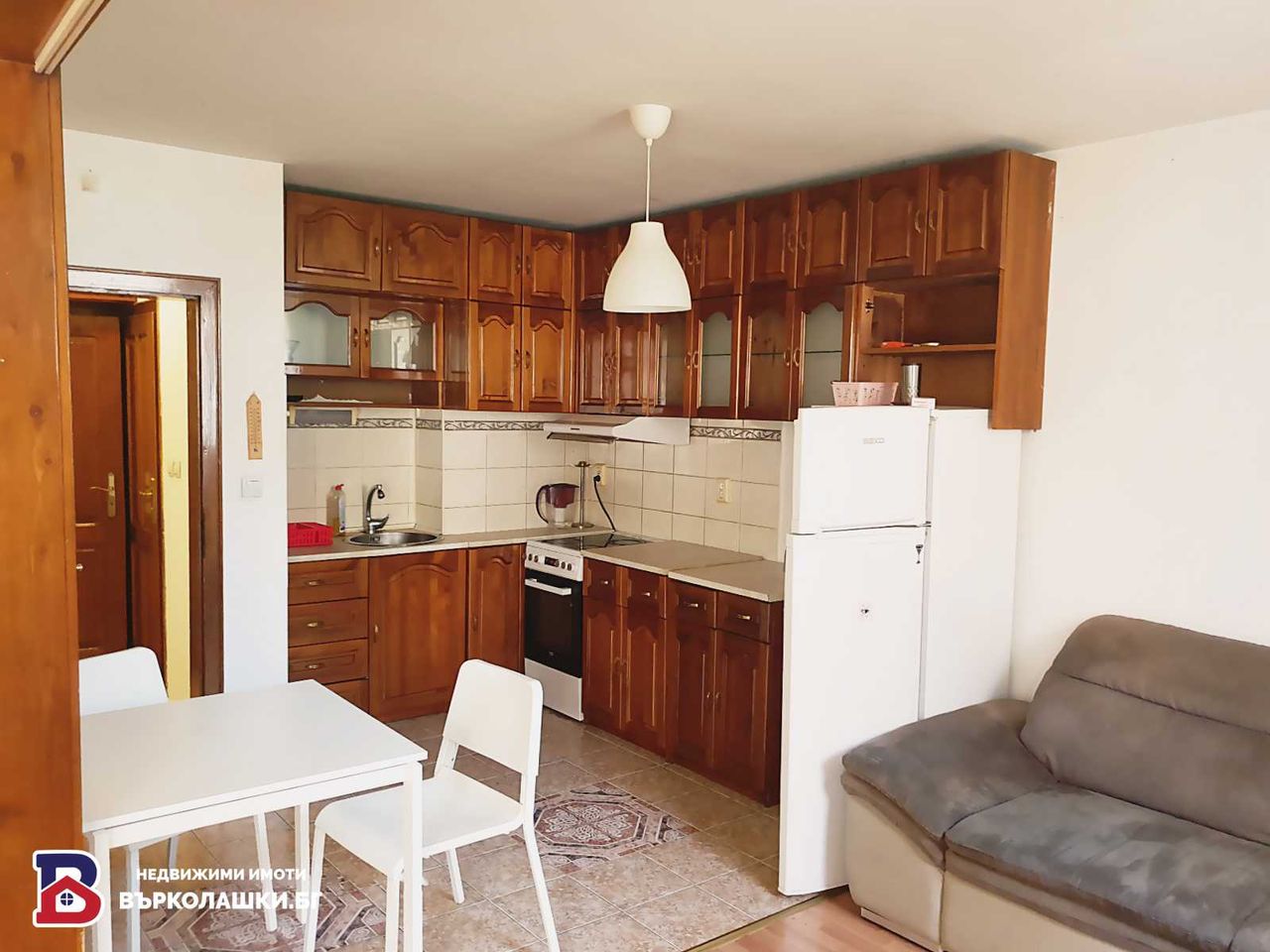 Дава се под наем Двустаен апартамент в София, Център - 60 кв.м за 459 € - Снимка #3
