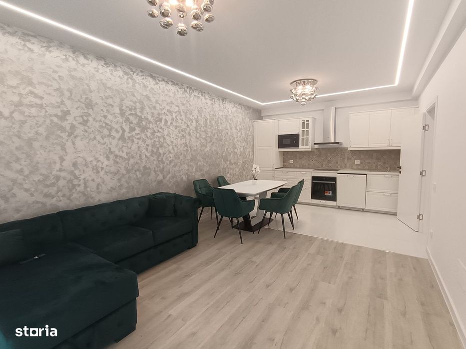 3 camere de inchiriat Plaza Residence