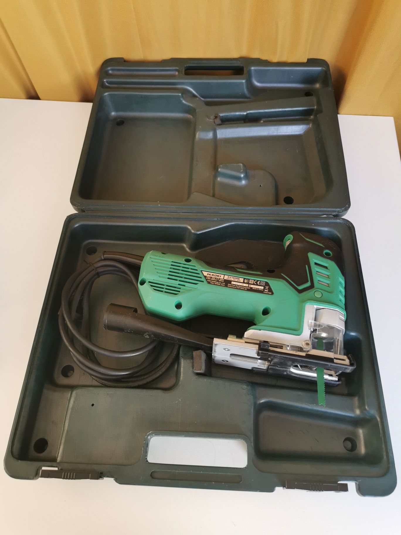 Fierăstrău pendular/șoricel Hikoki CJ160VA, 800W