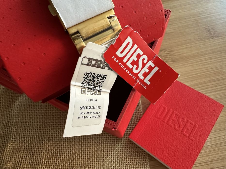 Ceas Diesel Mr Daddy nou gold cel mai mare