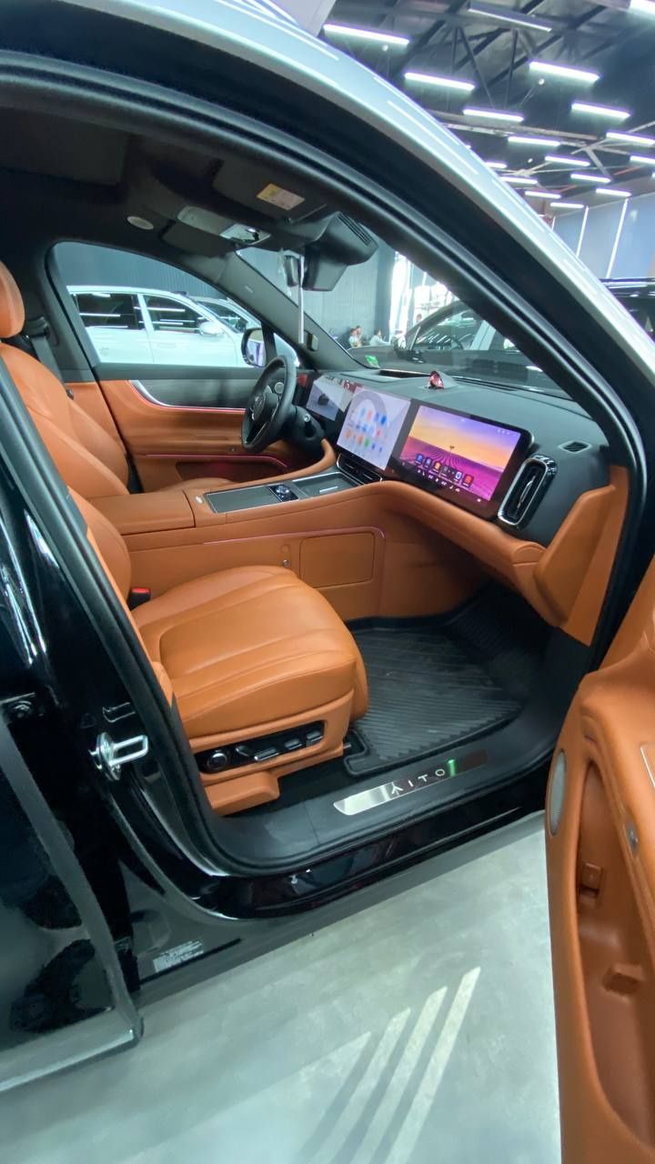 AITO M 9 FULL OPTION Li BYD zeekr 009 konrent