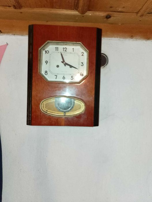 Старинни мебели - скрин,часовник,гардероб