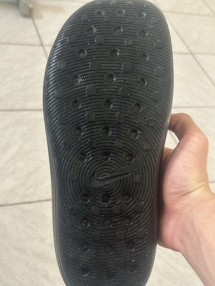 Nike rejuv8 чехли