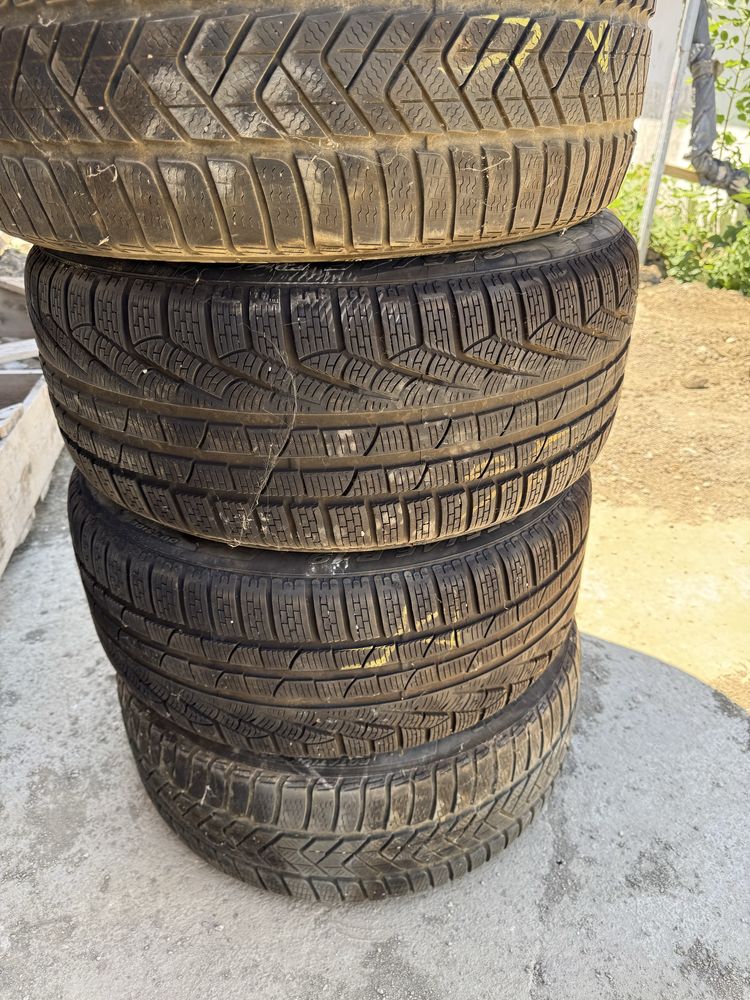 Cauciuri SH de iarna 255/45 R19 PIRELLI