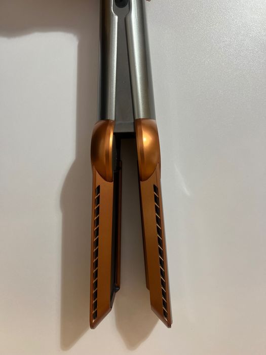 Dyson airstrait condiție foarte bună