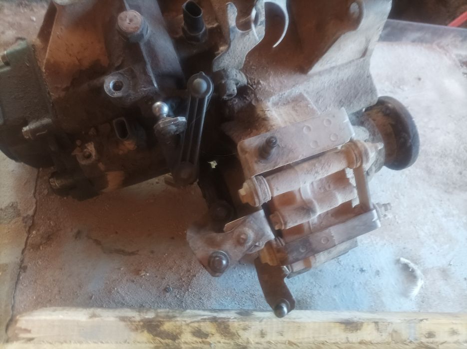 Продам коробку на шкоду