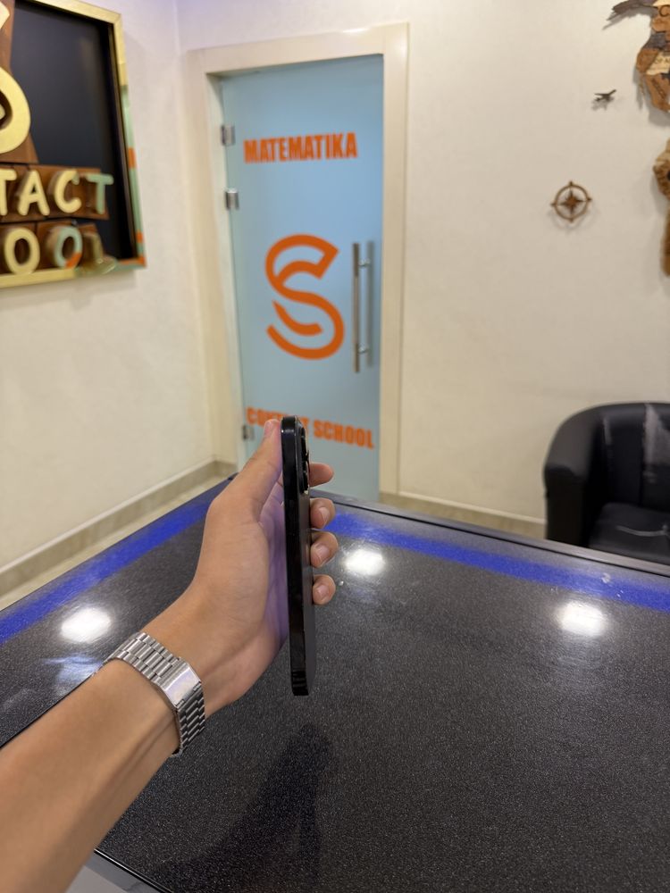 Iphone 14 pro  simkartali sotiladi