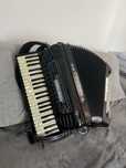 Vand/Schimb Acordeon cu midi cu Keyboard