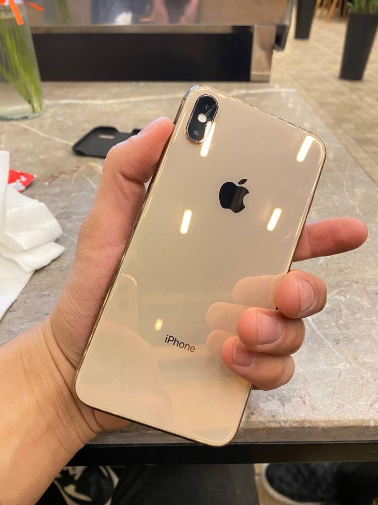 iPhone Xs Max Sotiladi