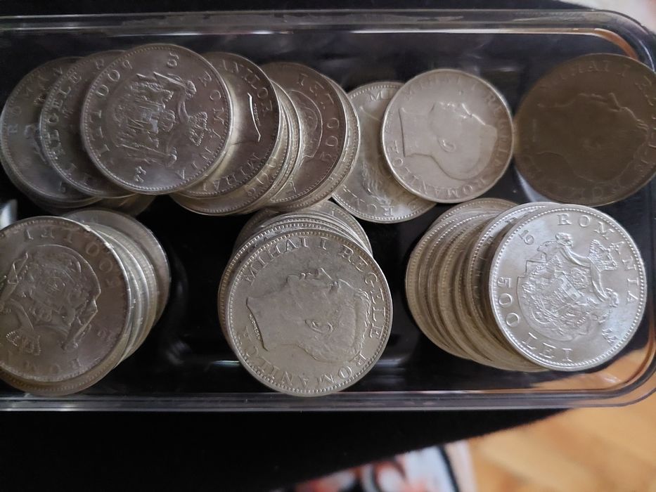Vănd 18 monezi de Argint