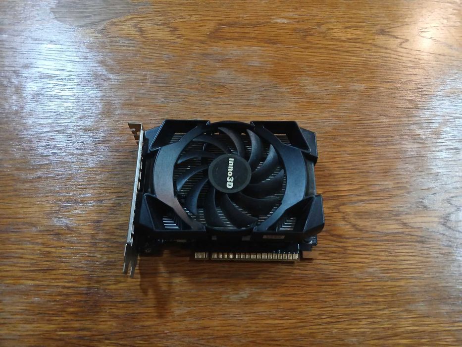 Nvidia GTX 1050 - Inno3D Compact