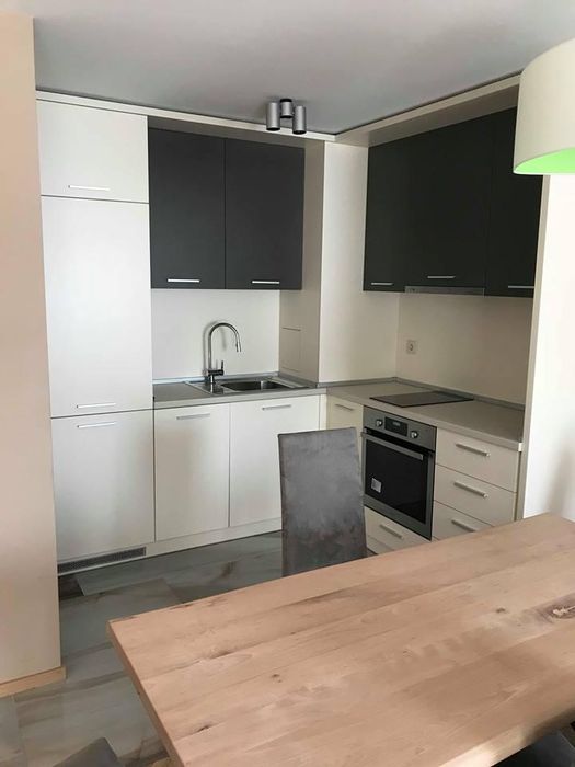 Дава се под наем Двустаен апартамент в София, Лозенец - 60 кв.м за 699 € - Снимка #2