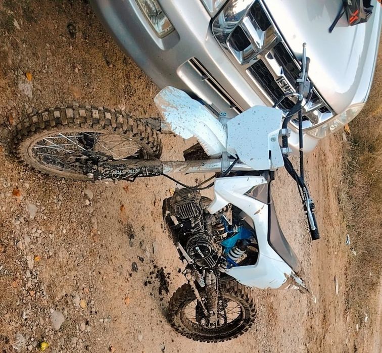 Продавам telstar 125