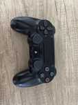 DUALSHOCK 4 wireless controller in conditie foarte bună.