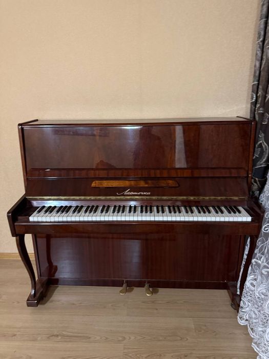 Пианино Ласточка продается