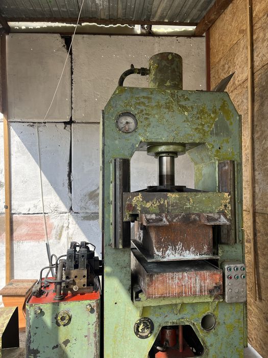 гидравлический пресс 100 тонн