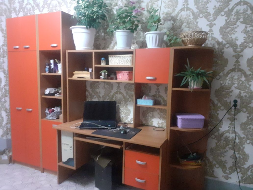 Продам стенку в детскую