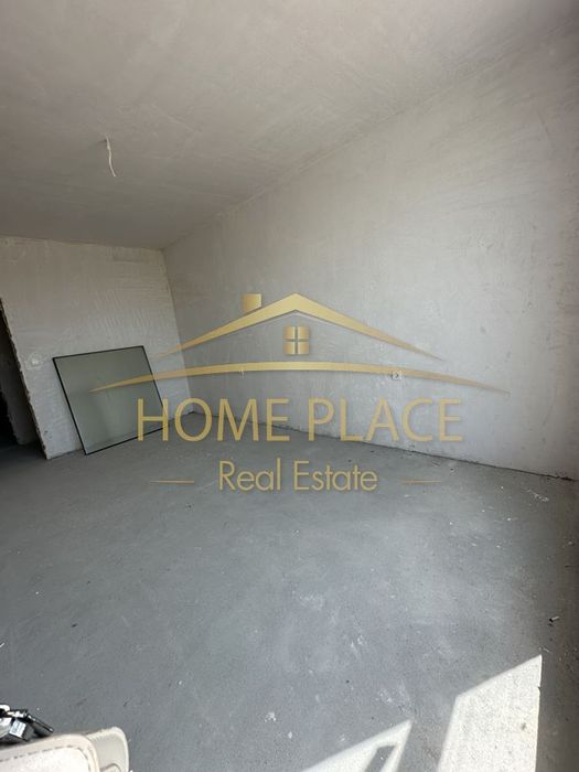 Тристаен апартамент в кв.Левски