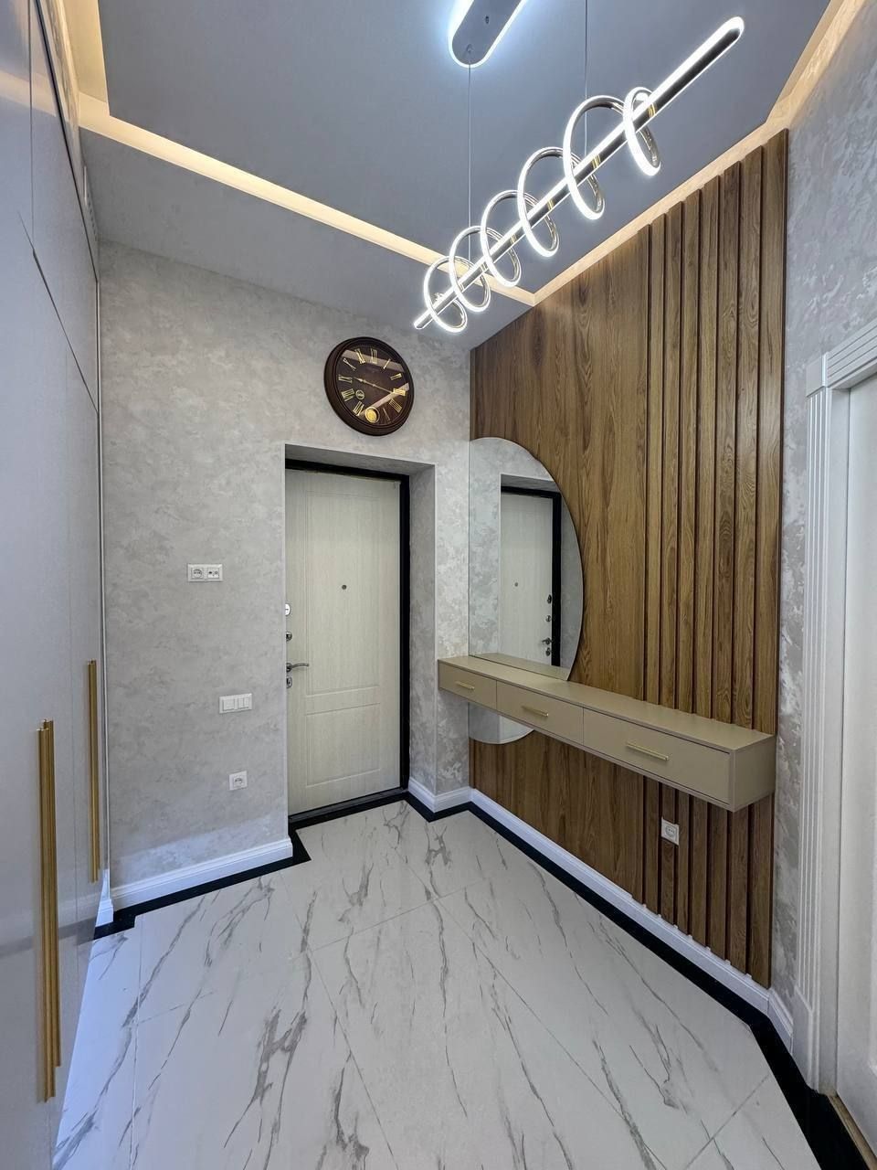 Продается 2в3 ком квартира, ЖК Мухташам, ор-р:Алайский, 60 м²
