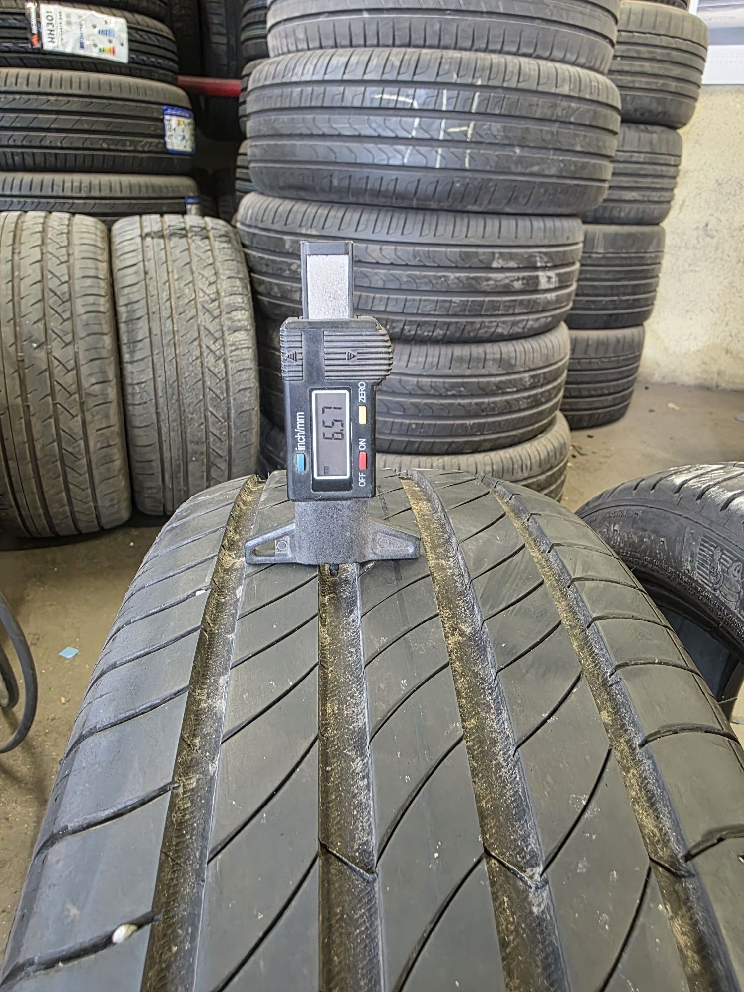 205 45 17 2бр Michelin 23г