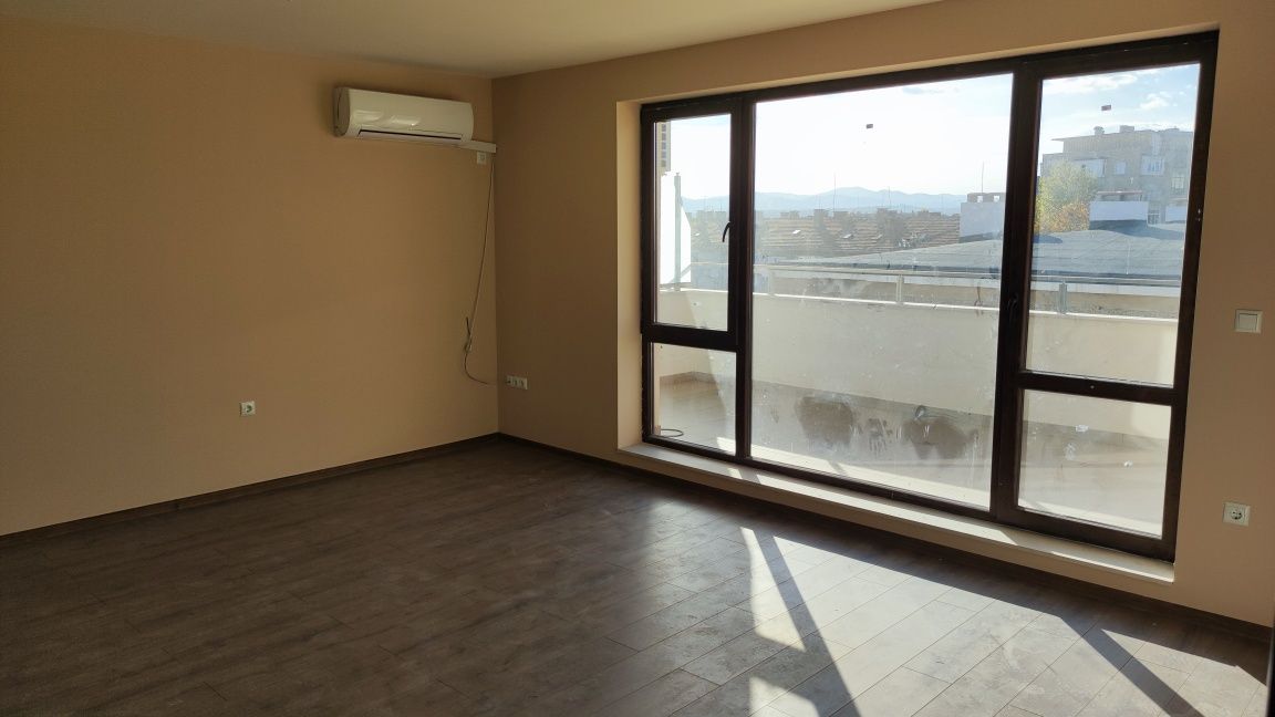 Продава се Тристаен апартамент в Казанлък - 110 кв.м за 1372 €/кв.м - Снимка #13