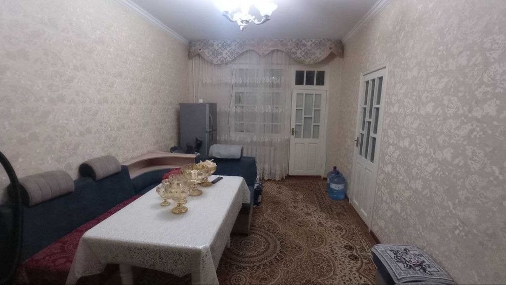 Продаётся 4-комнатная квартира, 73 м², 3 этаж. Хрущёвка.