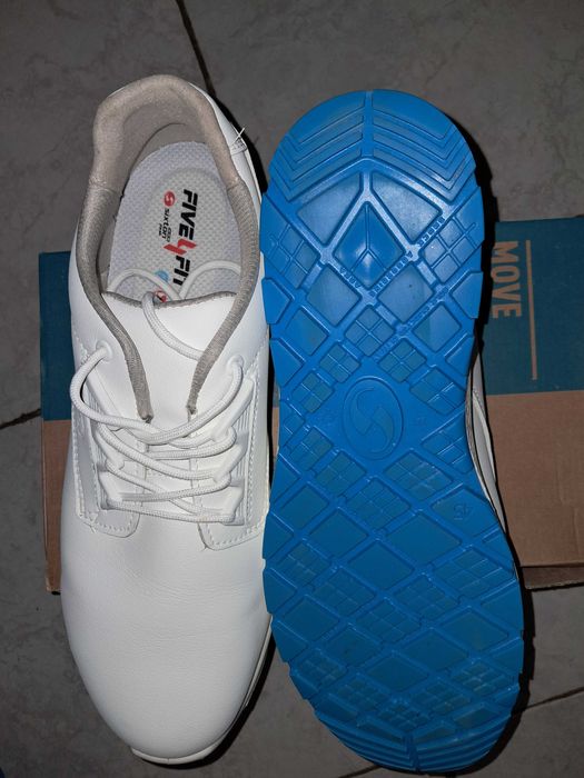 Нови работни обувки