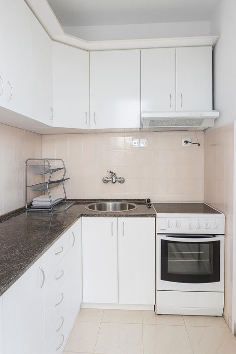 Дава се под наем Тристаен апартамент в Пловдив, Кючук Париж - 70 кв.м за 409 € - Снимка #2