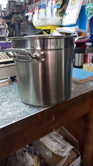 Oală inox alimentar cu capac 68 L 289 lei