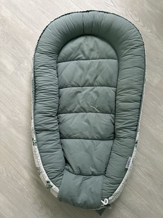 Гнездо за бебче на марката Jukki. Като ново.