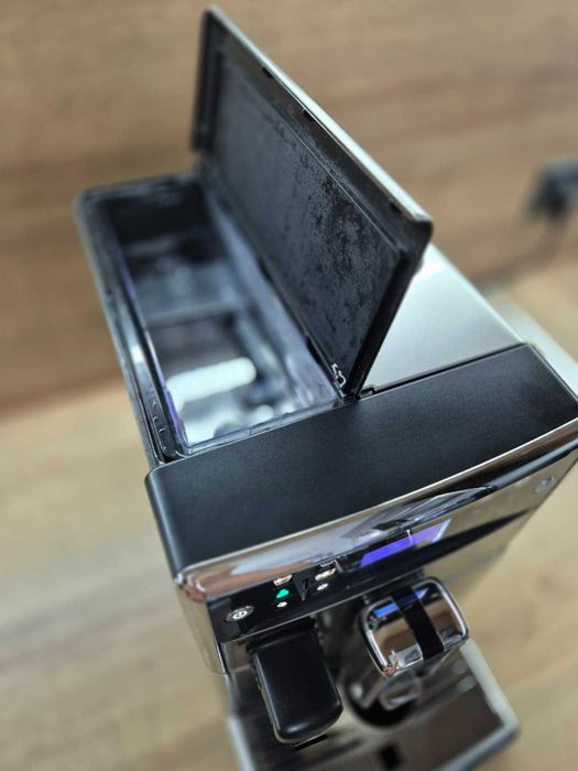 Saeco  PikoBaristа  Deluxe - внос, на малко продукти и БГ меню