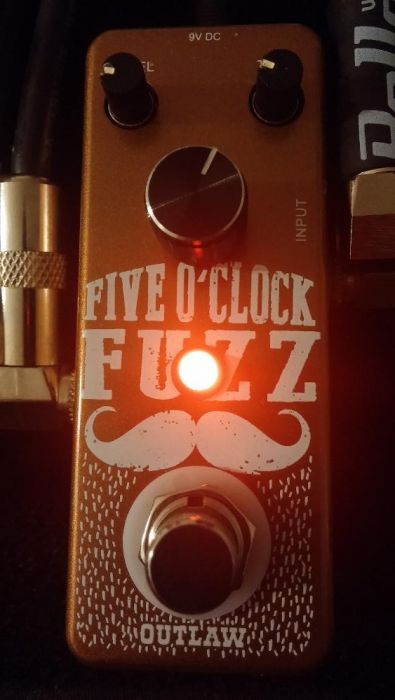 Outlaw Effects Five O'Clock Fuzz -НОВ