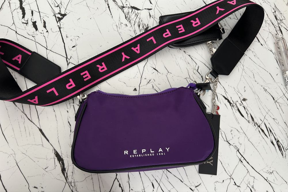 Нова дамска чанта Replay – лилава, с регулируема презрамка