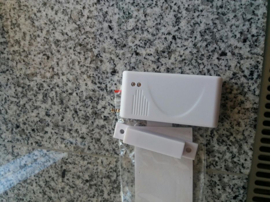 Senzor magnetic alarma wireless.