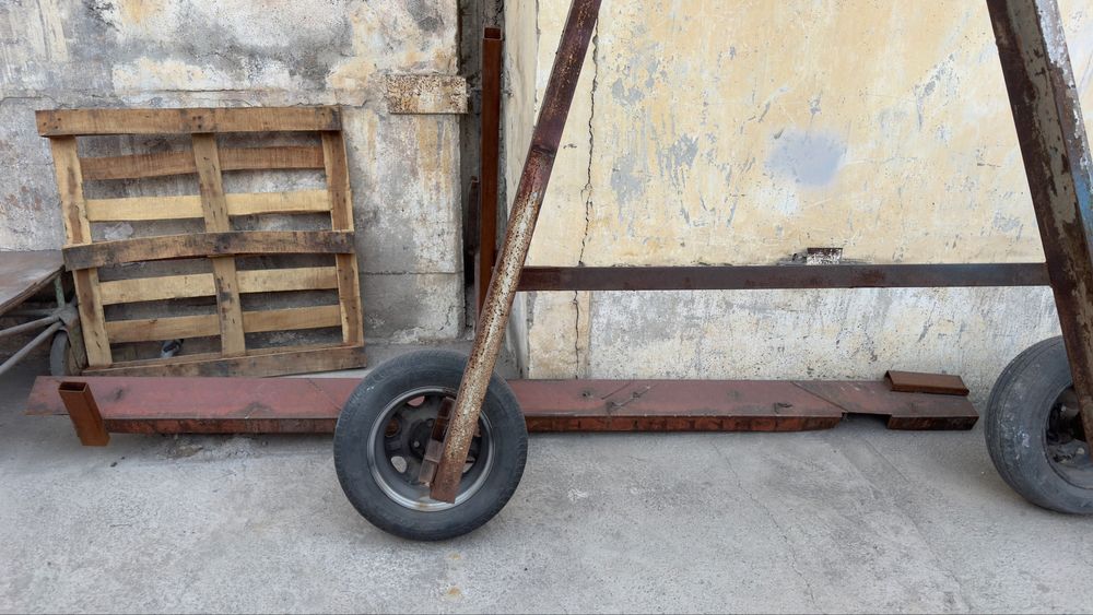 Kozlovoy Kran telfer 1,5 tonnalik sotiladi