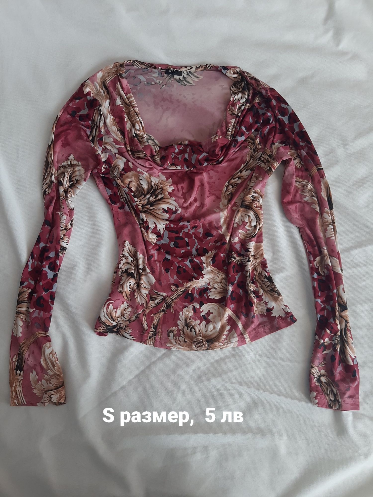 Дамски блузи, рокли и пуловери, размер S и М