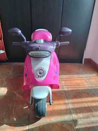 Motocicleta electrica roz