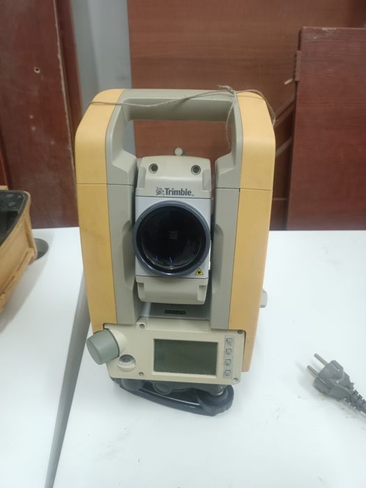 Trimble M3 DR5 (тахеометр) + ножка штатива (СРОЧНО, ТОРГ)